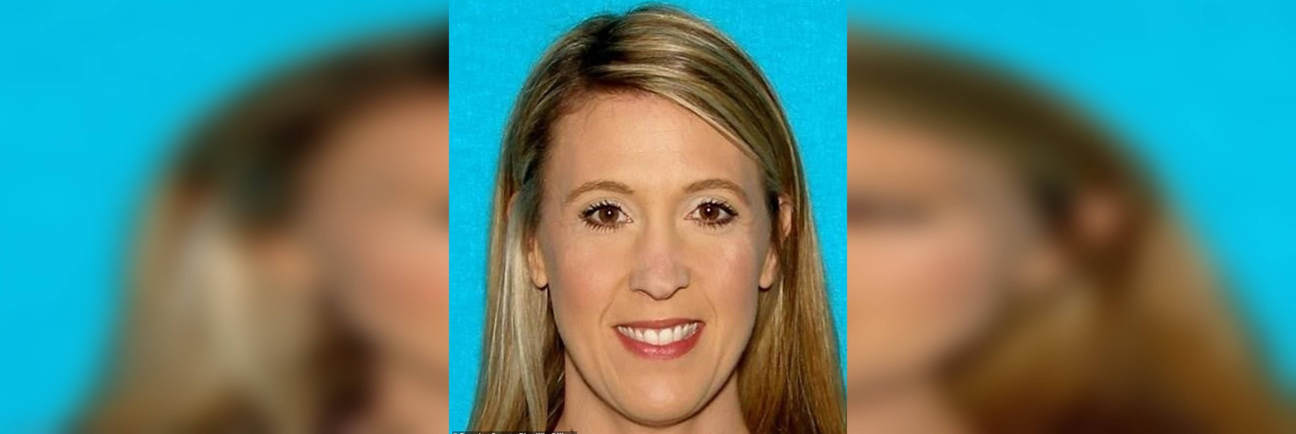 Lehrerin beim Sex mit 17-Jährigem im Auto erwischt