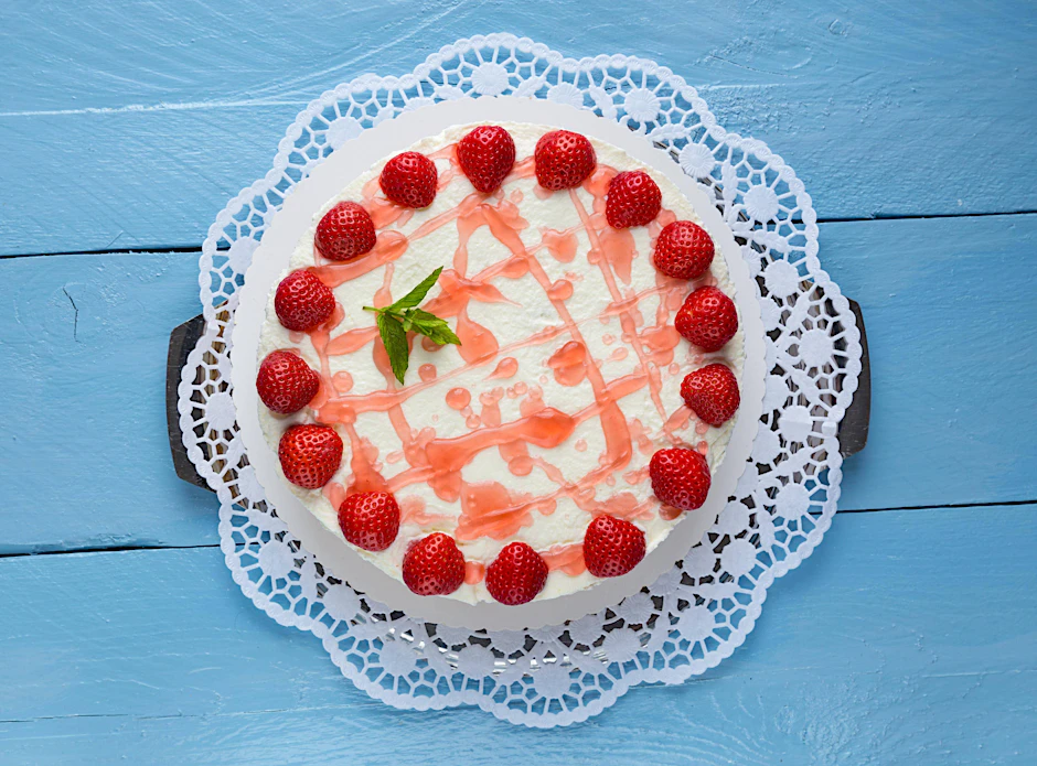 Wie großzügig Sie den Fruchtspiegel auf der Erdbeertorte verteilen, bleibt Ihnen überlassen. Hier war man doch ein wenig sparsam damit ...