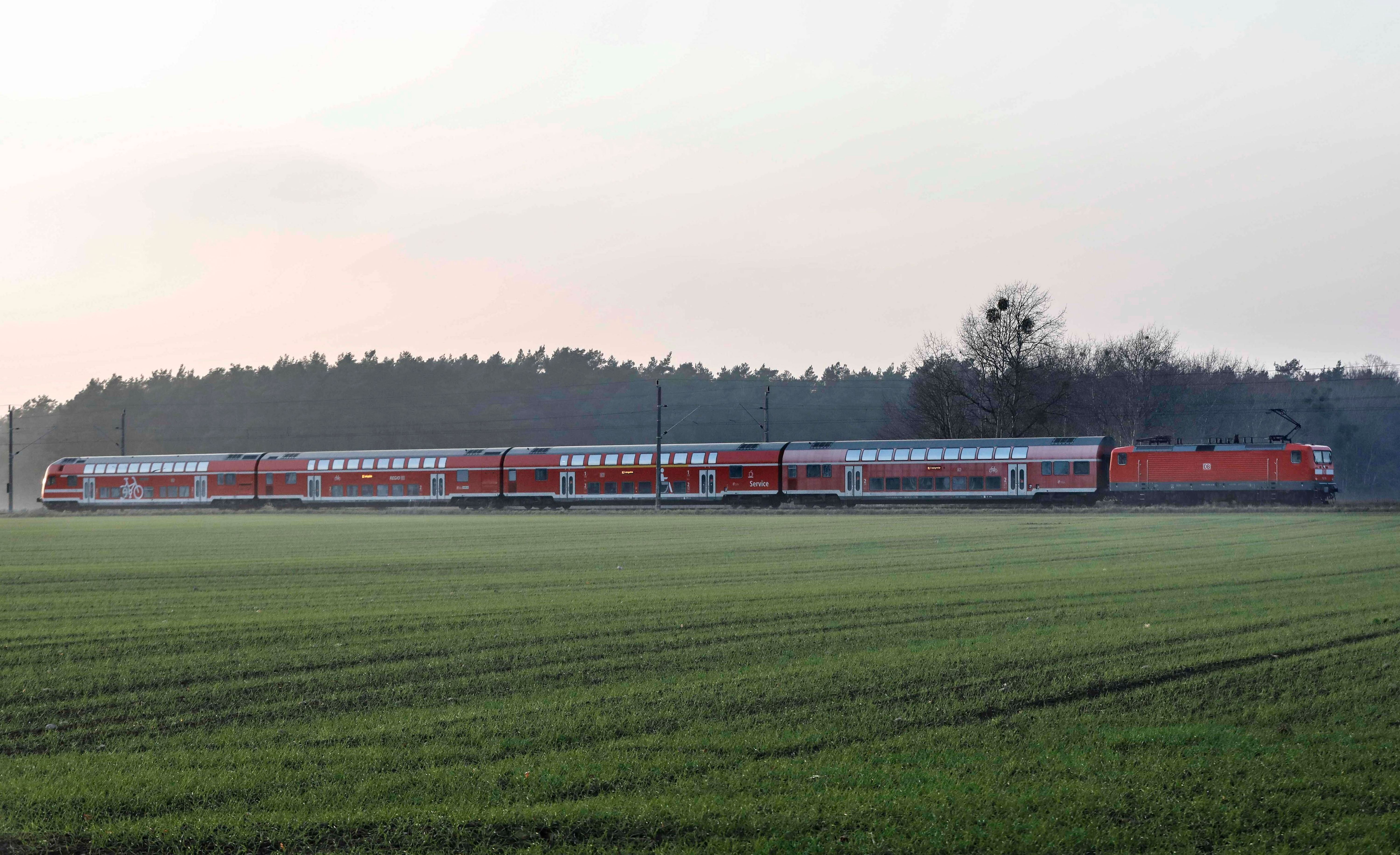 Image - Besoffene Schwangere randaliert mit Fußball-Rowdys in Zug