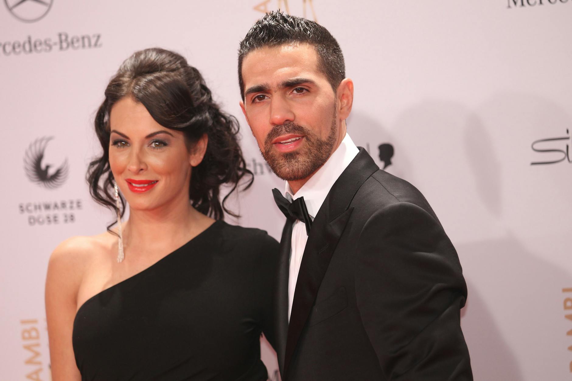 Bushido muss jetzt trösten: Aus dem Koffer seiner Frau ist ihr zufolge Schmuck im sechsstelligen Bereich verschwunden.