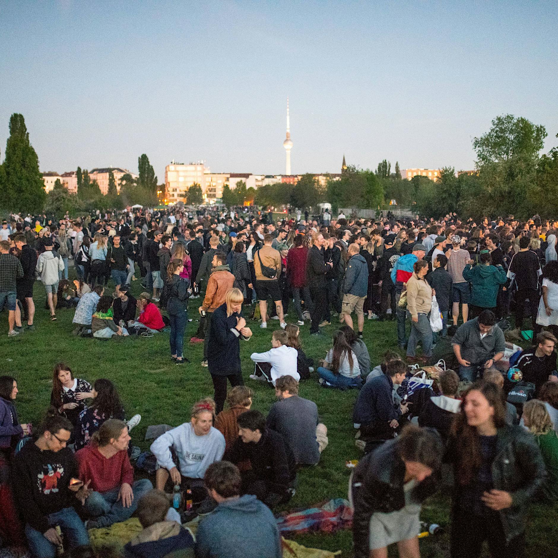 Tanz in den Mai 2024 in Berlin: Diese Veranstaltungen finden in der Walpurgisnacht statt