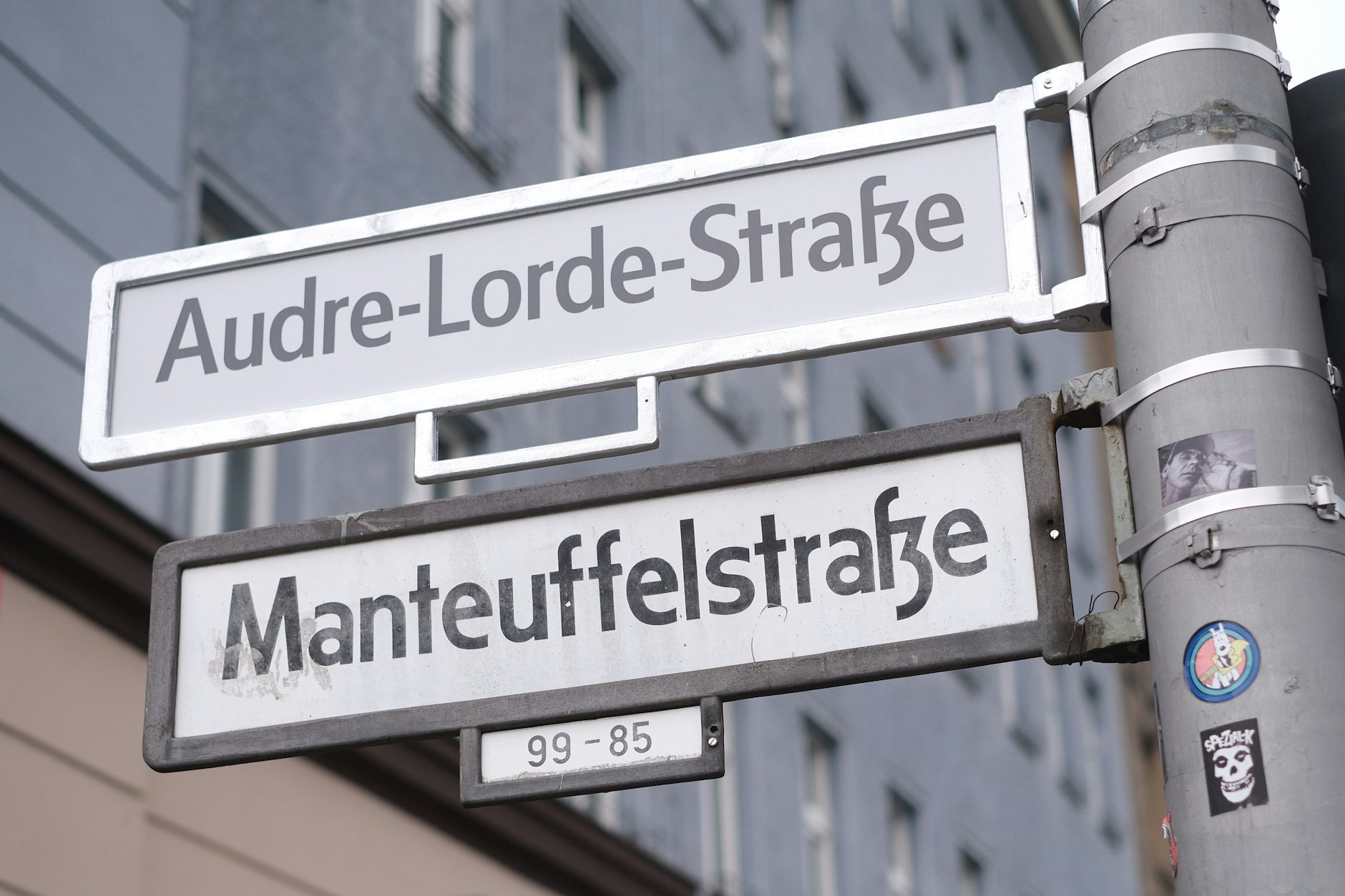 Im September 2023 wurde ein Teil der Manteuffelstraße in Berlin-Kreuzberg in Audre-Lorde-Straße umbenannt – trotz Beschwerden von Anwohnern. Kann das Umbenennungschaos anderswo vermieden werden?