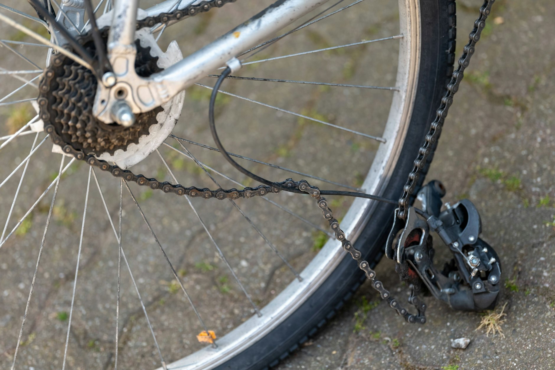 Ab kommenden Samstag können in der Fahrrad-Selbsthilfe-Werkstatt in Moabit Fahrräder repariert werden.
