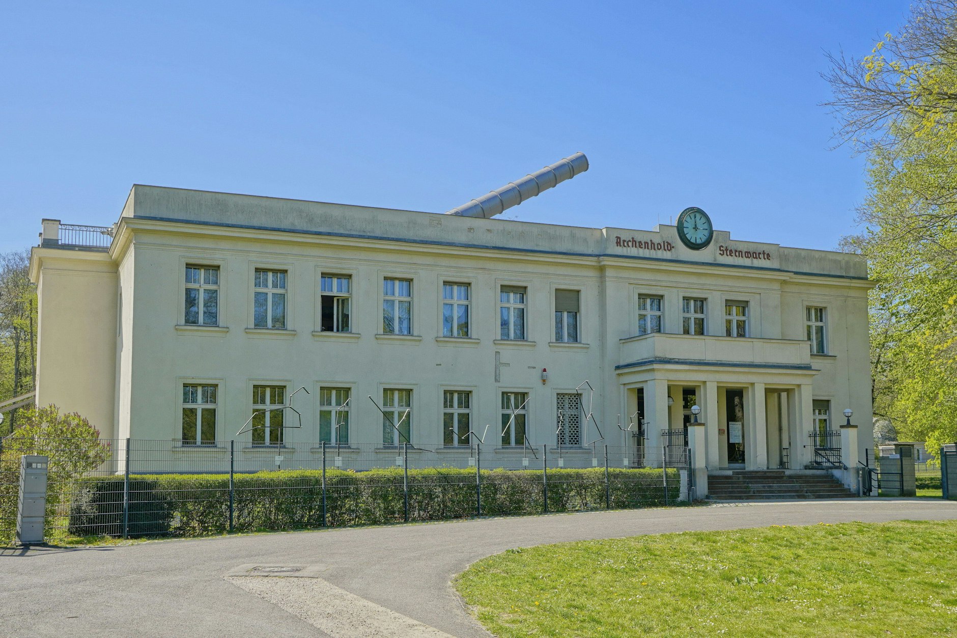 Archenhold Observatory is located in the middle of Berlin, in Treptower Park.