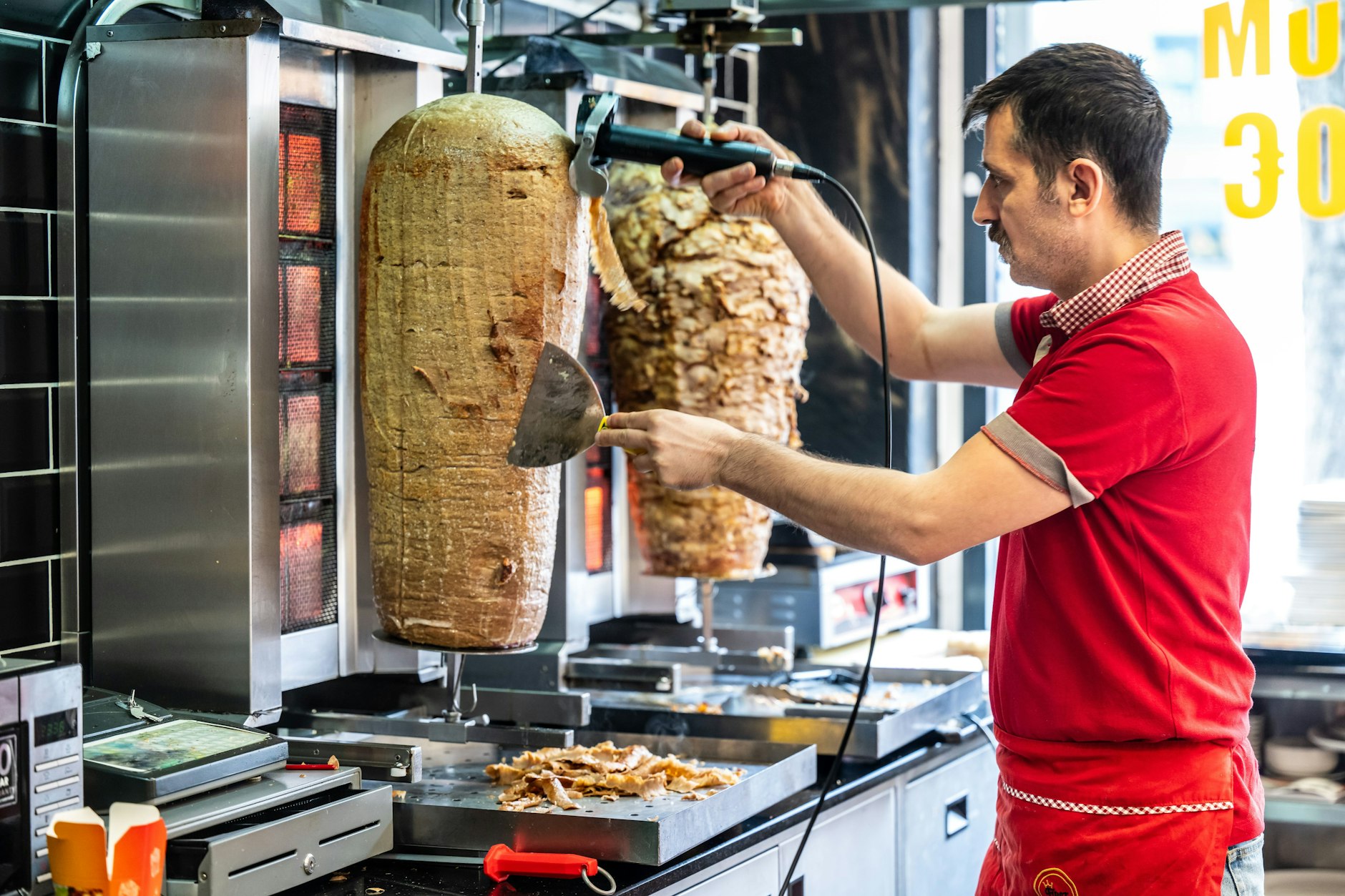 Döner-Schneidegeräte sollen laut dem neuen Antrag nicht mehr erlaubt sein.