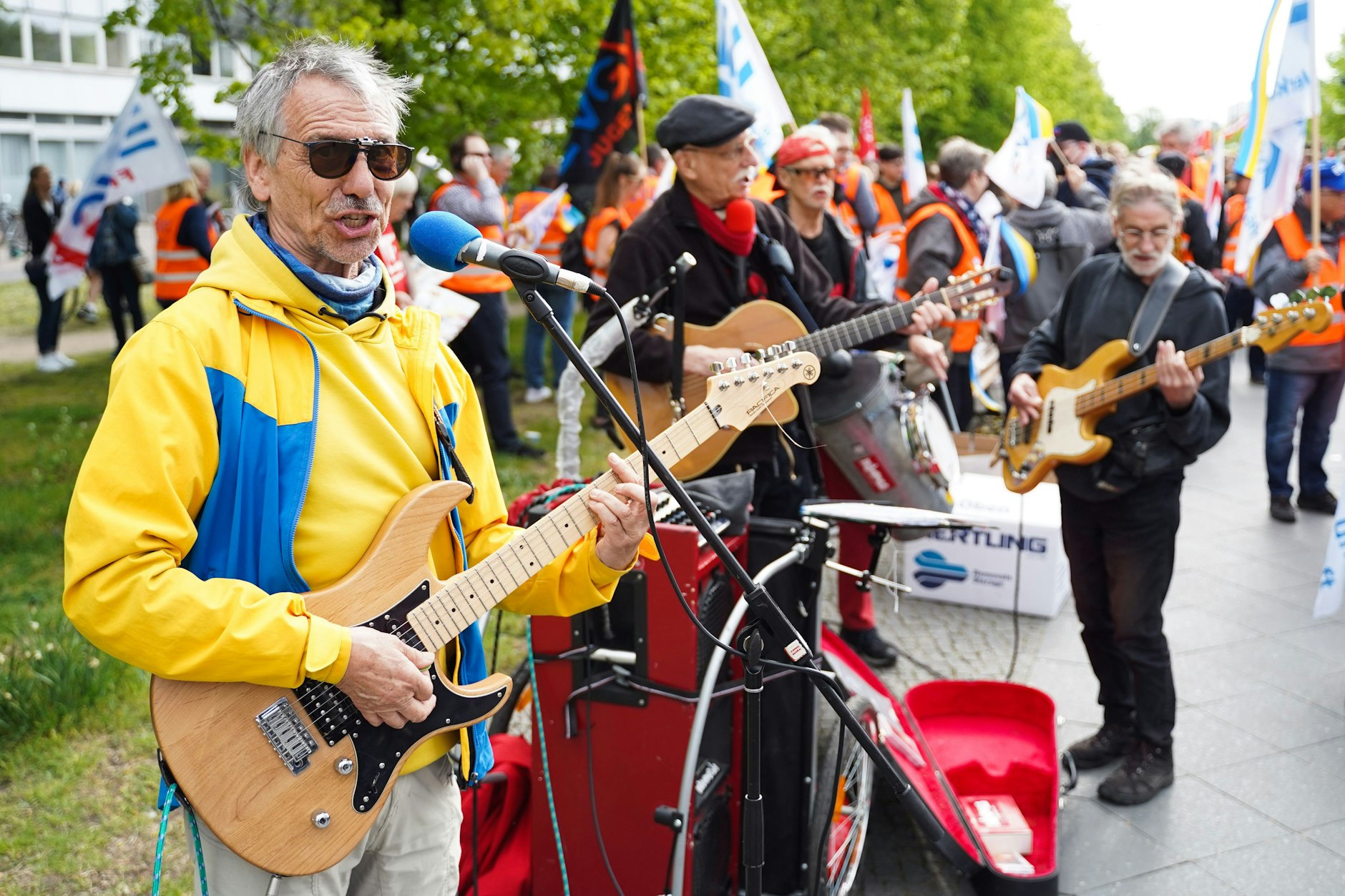Am 1. Mai wird in Berlin allerorten mit Musik und Kundgebungen gefeiert.&nbsp;