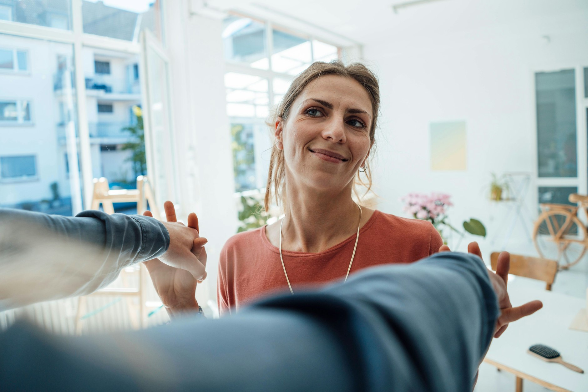 Ein Blick in Ihr Horoskop verrät, ob das Leben heute einen Tanz mit Ihnen tanzt.
