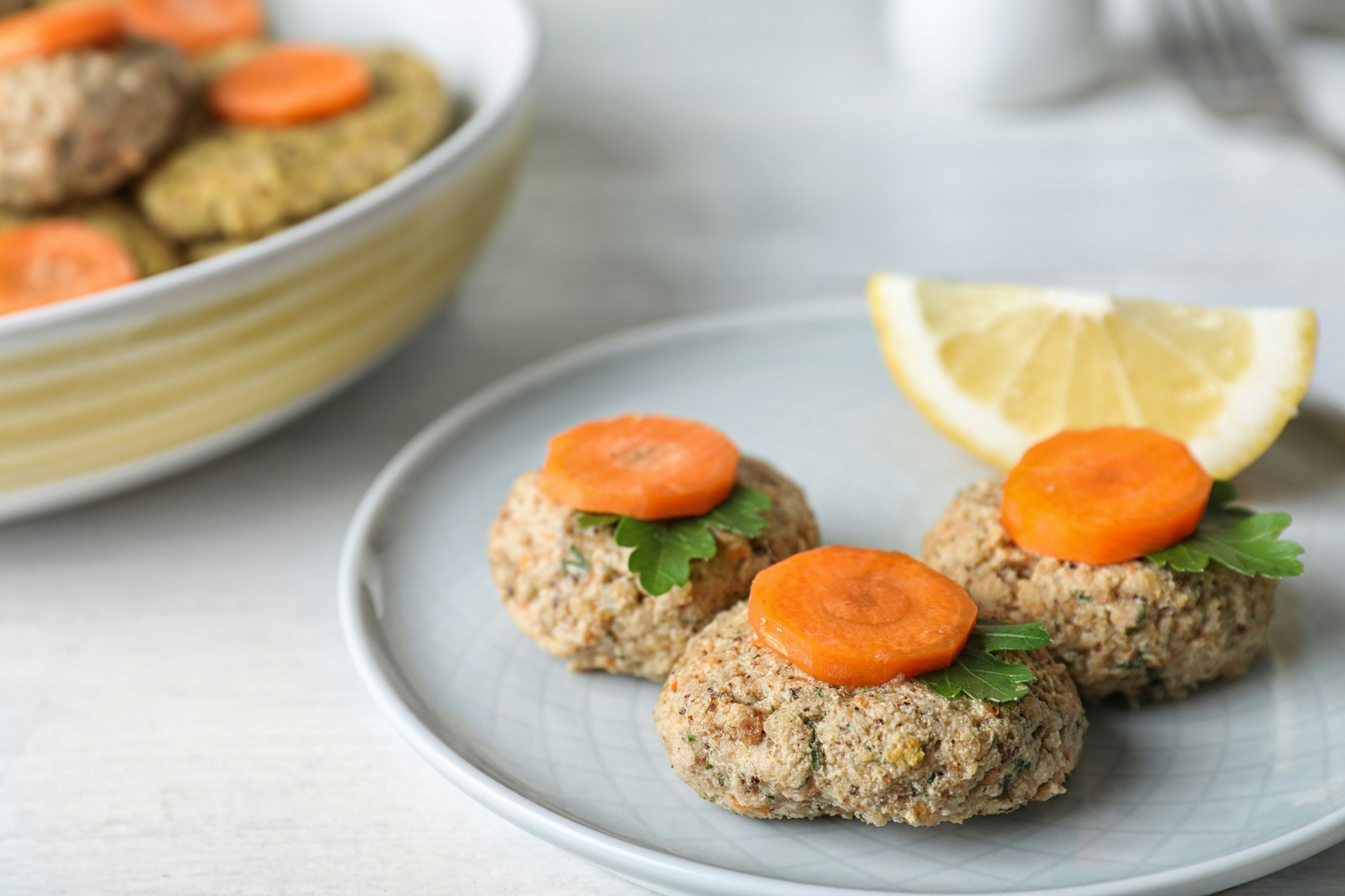 Rezepte für die Pessachwoche – Matze und gefillte Fisch