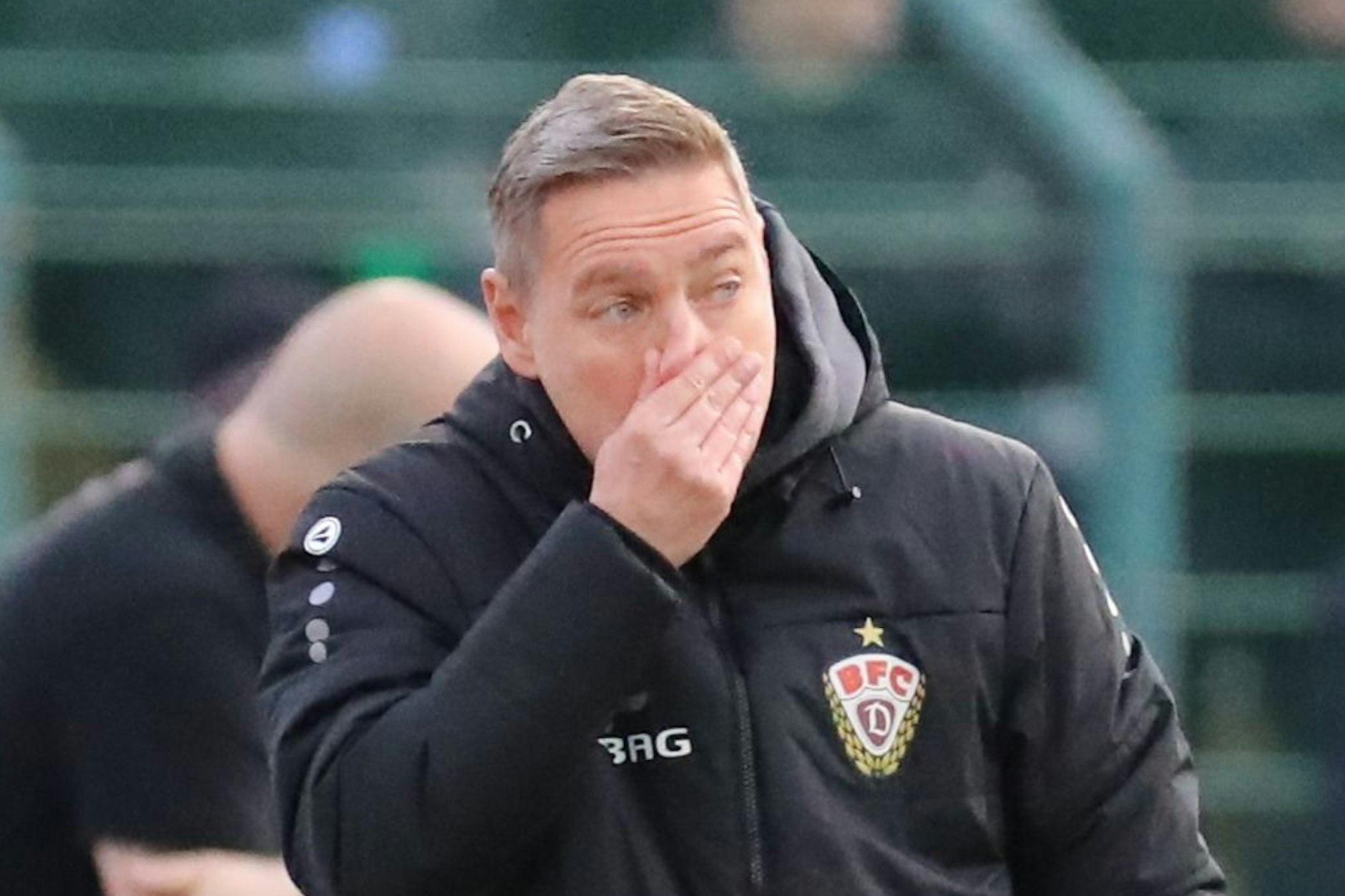 Dirk Kunert, Trainer des BFC Dynamo, ist auch nach dem Spiel in Rostock bei Hansa II total bedient.