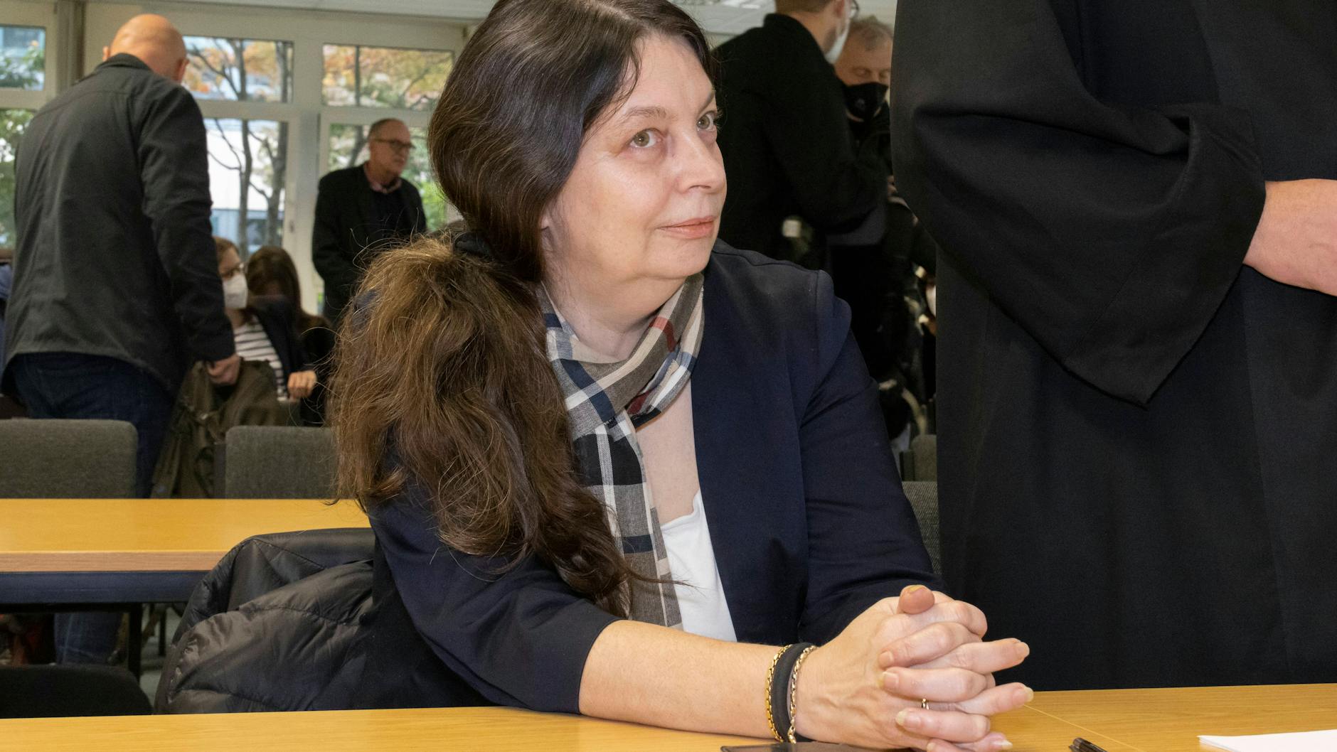 In einem Regierungskabinett sollte Birgit Malsack-Winkemann für Justiz verantwortlich sein. Sie ist eine frühere AfD-Bundestagsabgeordnete und Richterin, der in Frankfurt am Main der Prozess gemacht wird.