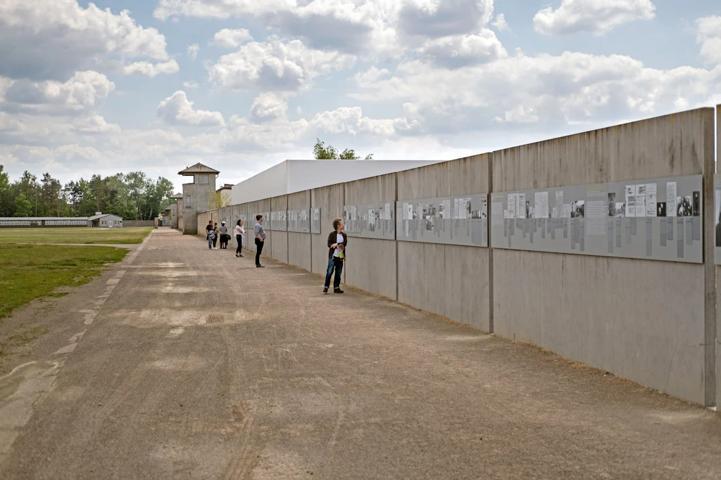 Gedenkstätte Sachsenhausen: Gästebücher voller Hass