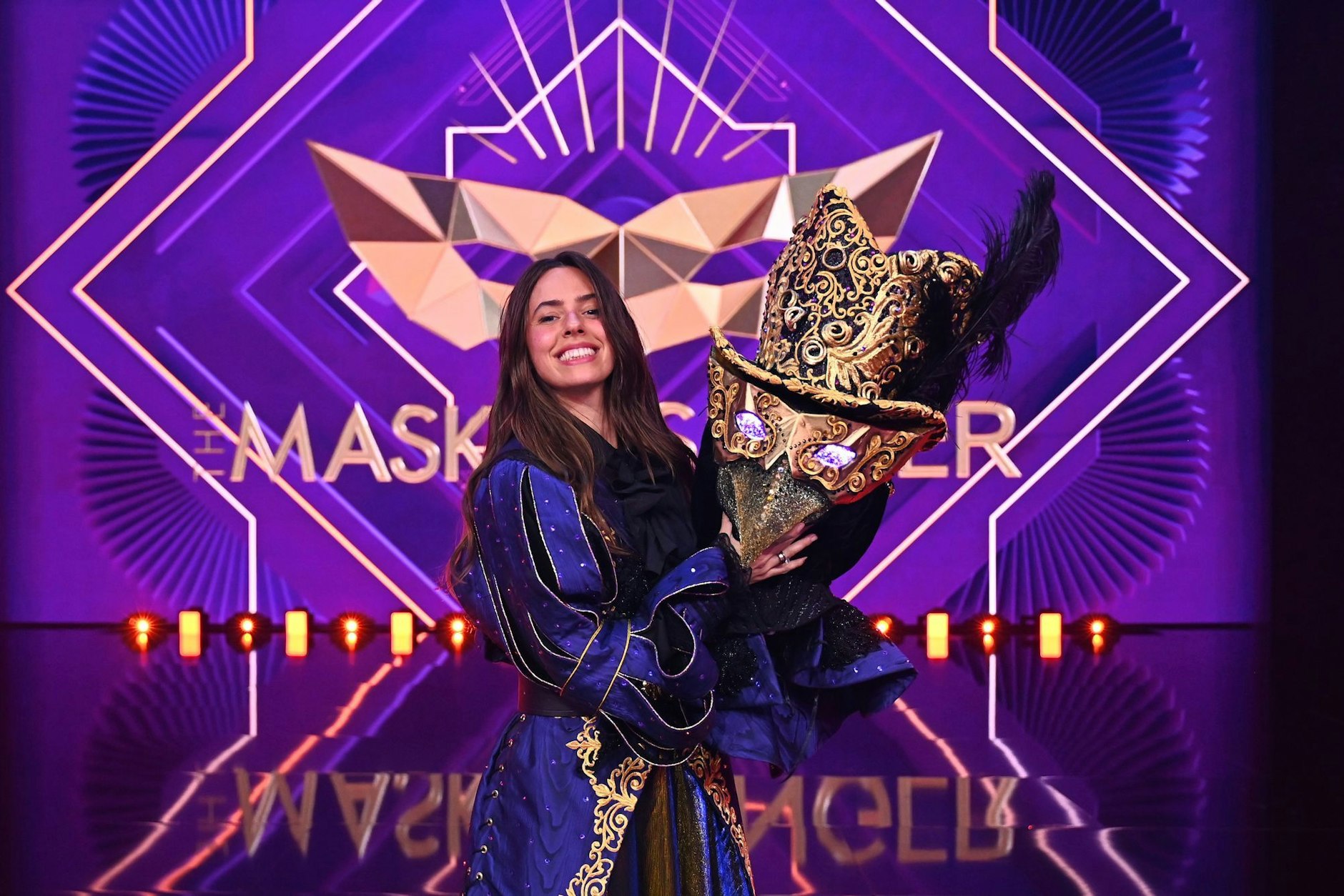 Als Mysterium verkleidet sang Vanessa Mai in der vergangenen Sendung.