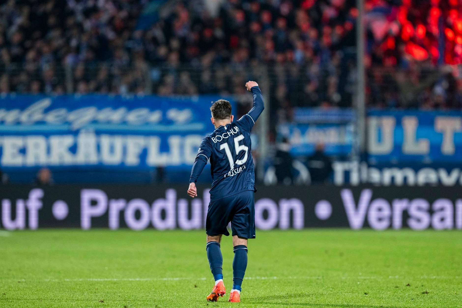 Der VfL Bochum hat seine Sieglos-Serie beendet und gegen die TSG 1899 Hoffenheim enorm wichtige Punkte im Kampf um den Klassenerhalt gesammelt. Die Mannschaft um Felix Passlack (im Bild) bezwang die Kraichgauer hochverdient mit 3:2.  