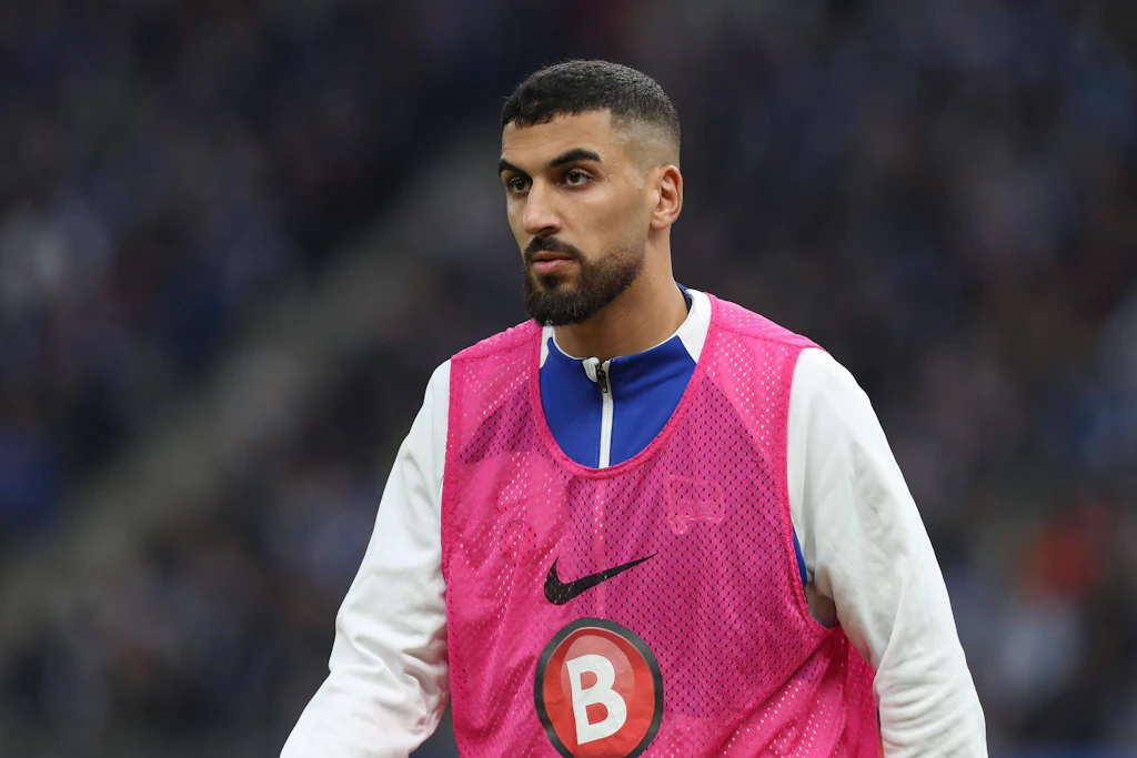 Brutale Attacke auf Aymen Barkok: Gesicht kaputt, Hertha-Vertrag futsch!