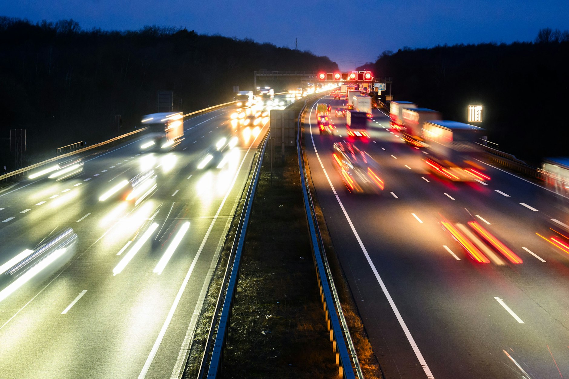 Verkehrsverstöße werden je nach Art und Schwere mit Punkten in Flensburg bestraft – sind acht Punkte auf dem Konto, ist die Fahrerlaubnis weg.