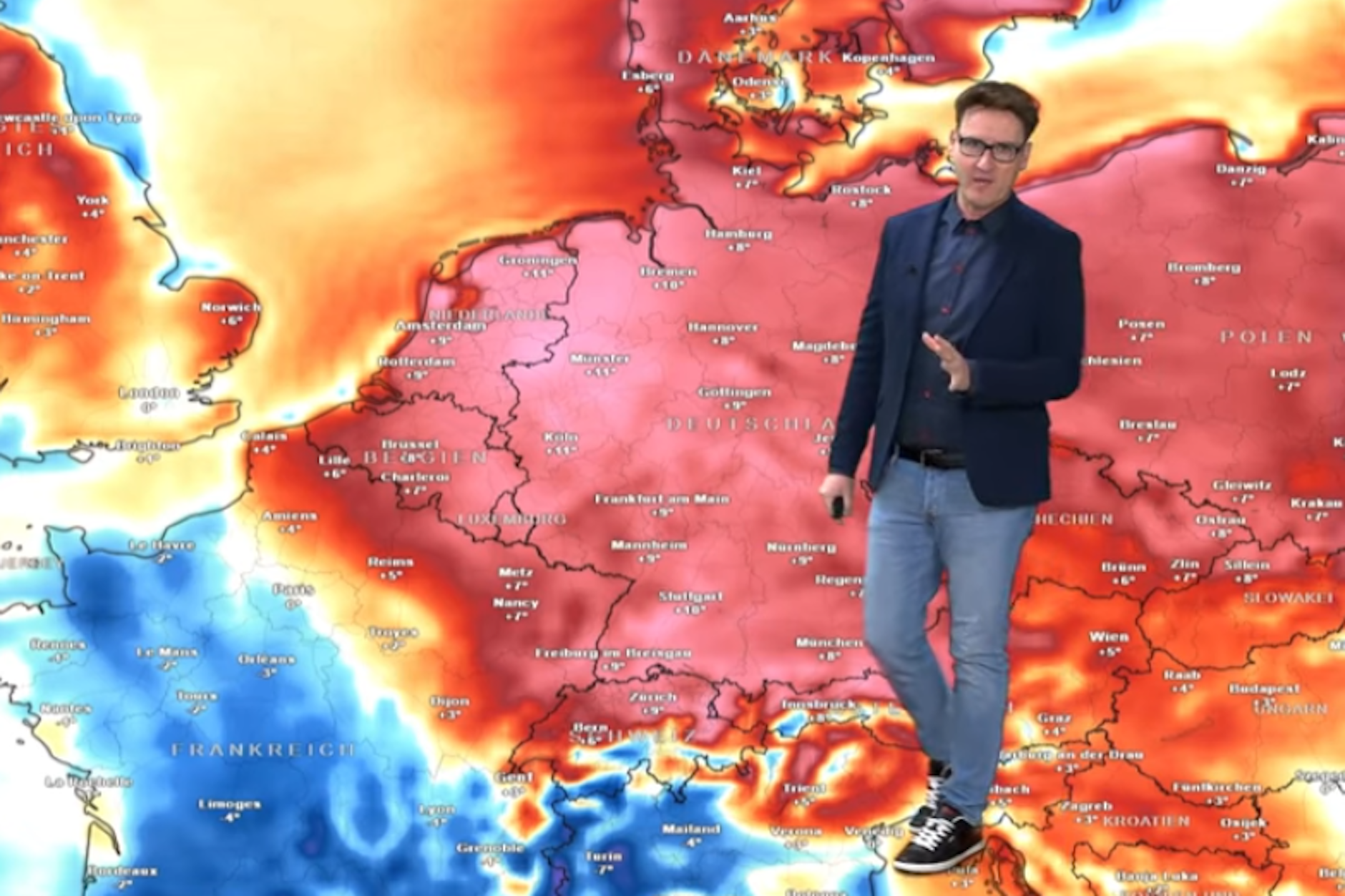 Es wird wieder extrem warm, weiß Wetter-Experte Dominik Jung.