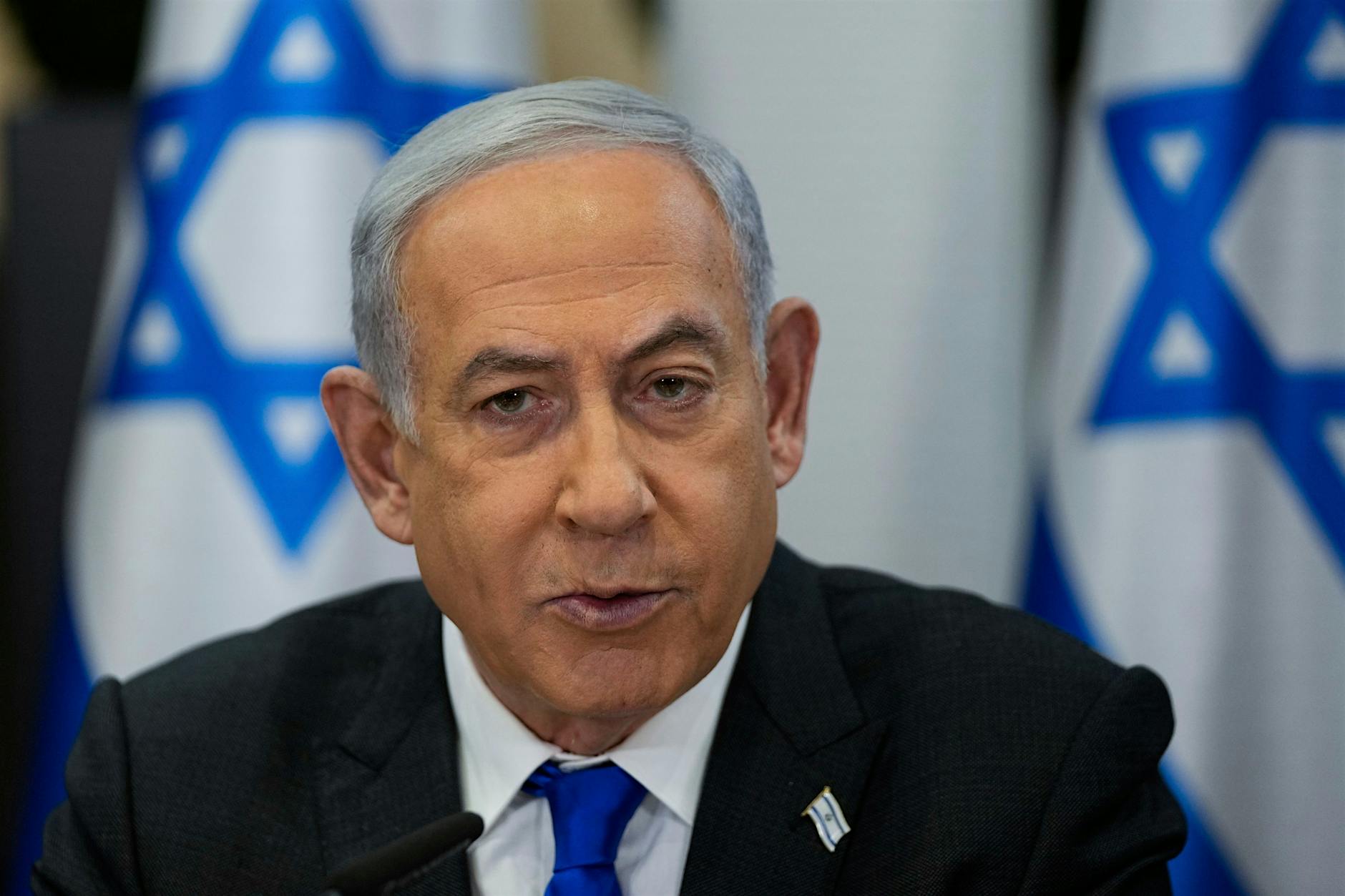 Bei Haftbefehl vom Internationalen Strafgerichtshof gegen Netanjahu – würde Deutschland Israels Premier verhaften?
