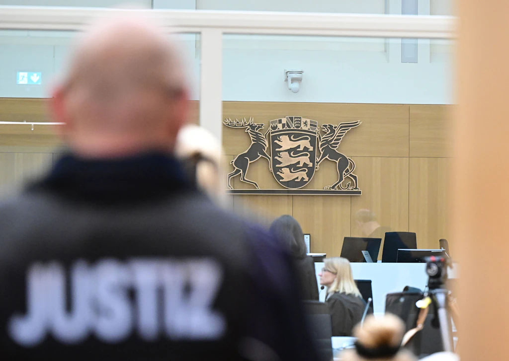 Prinz Reuß und die Putschpläne: Reichsbürgerprozess gestartet