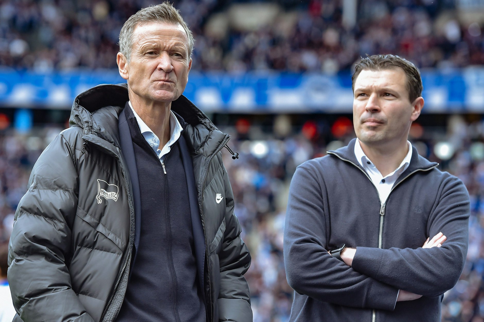 Geschäftsführer Tom Herrich und Sportdirektor Benjamin Weber (r.) suchen bei Hertha BSC den Cheftrainer für die neue Saison.
