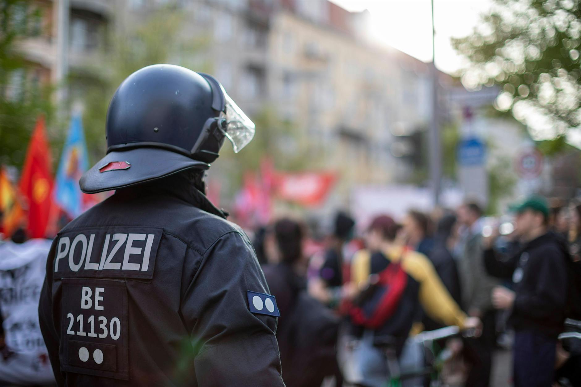 1. Mai in Berlin: 5500 Polizisten sollen Ausschreitungen verhindern