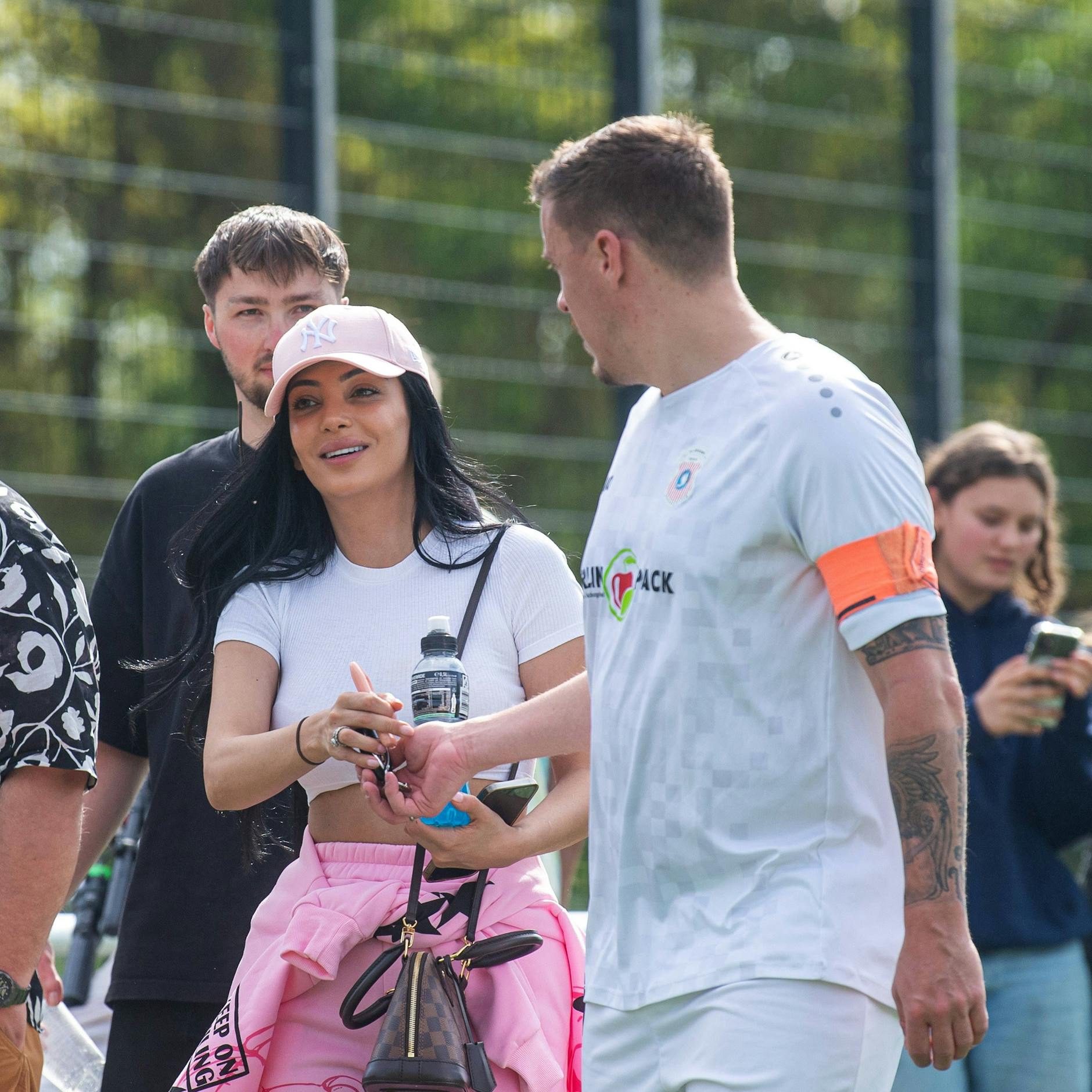 Image - In Spandau beleidigt: Ex-Unioner Max Kruse stellt sich schützend vor seine Frau Dilara