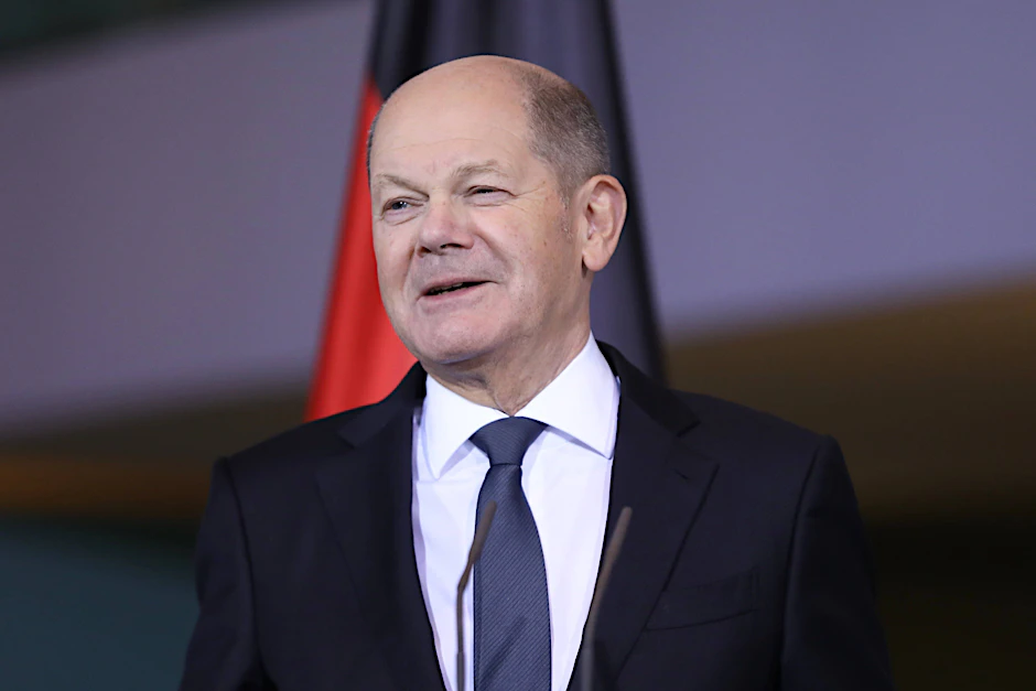 Bei einer Direktwahl des Bundeskanzlers läge CDU-Chef Friedrich Merz&nbsp;vor Olaf Scholz.&nbsp;