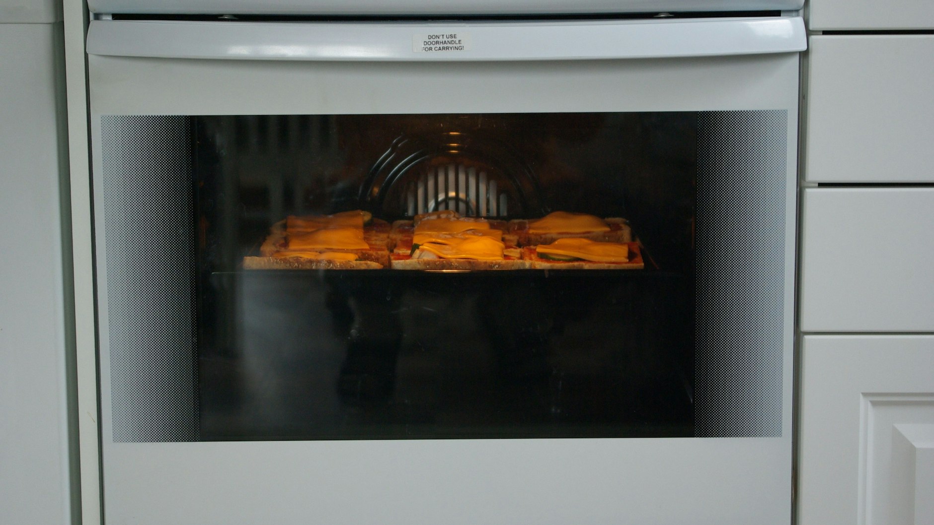 Das Rezept für Karlsbader Schnitten geht fix, im Backofen brauchen sie rund zehn Minuten.