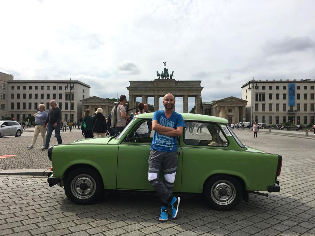 DDR-Liebhaber aus L.A.: „Über westdeutsche AfD-Wähler wird anders gesprochen als über ostdeutsche“