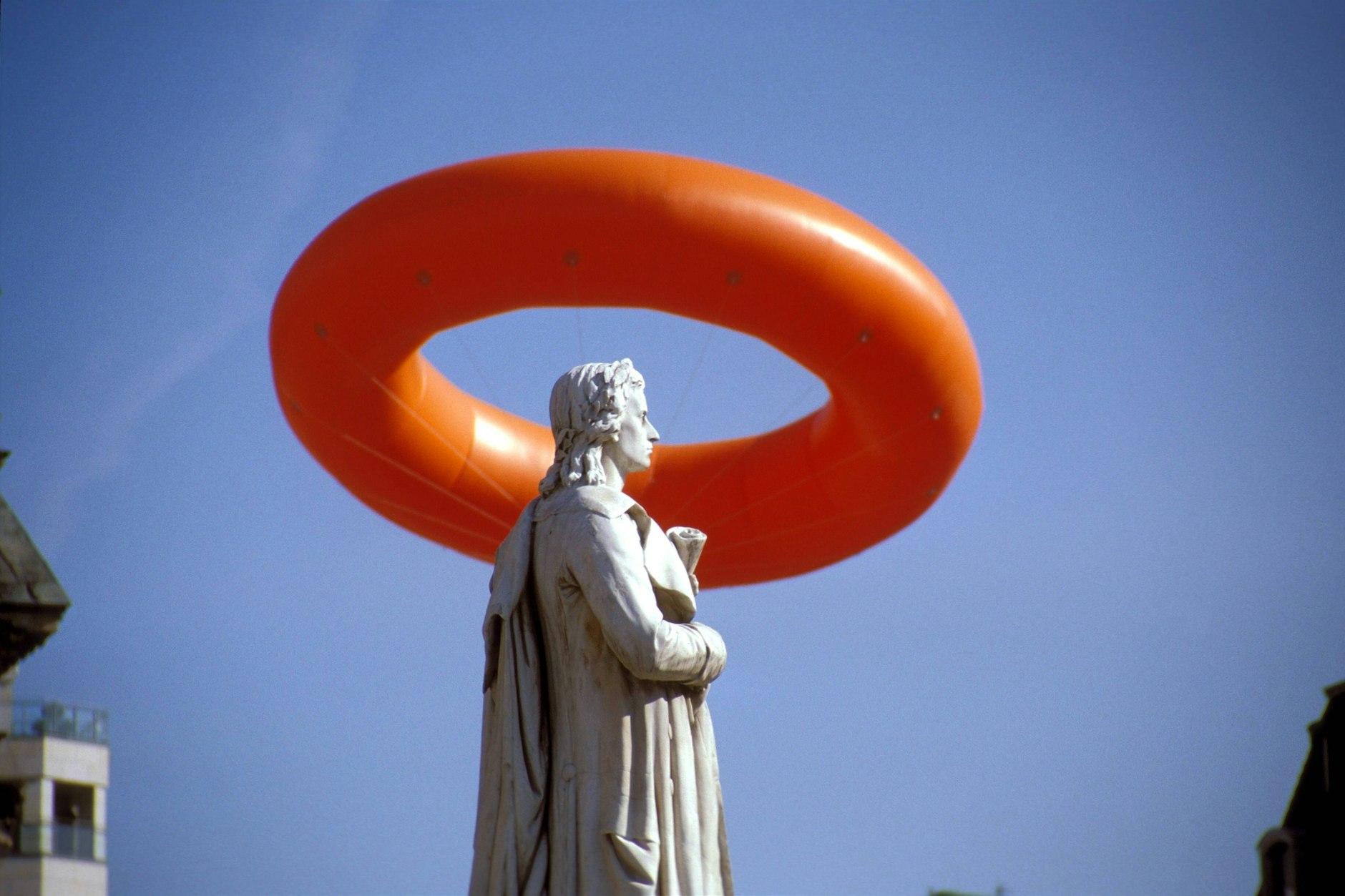 Für Aufklärer wie ihn gab es keine Kunst ohne Freiheit: die Schiller-Statue vor dem Konzerthaus auf dem Berliner Gendarmenmarkt.