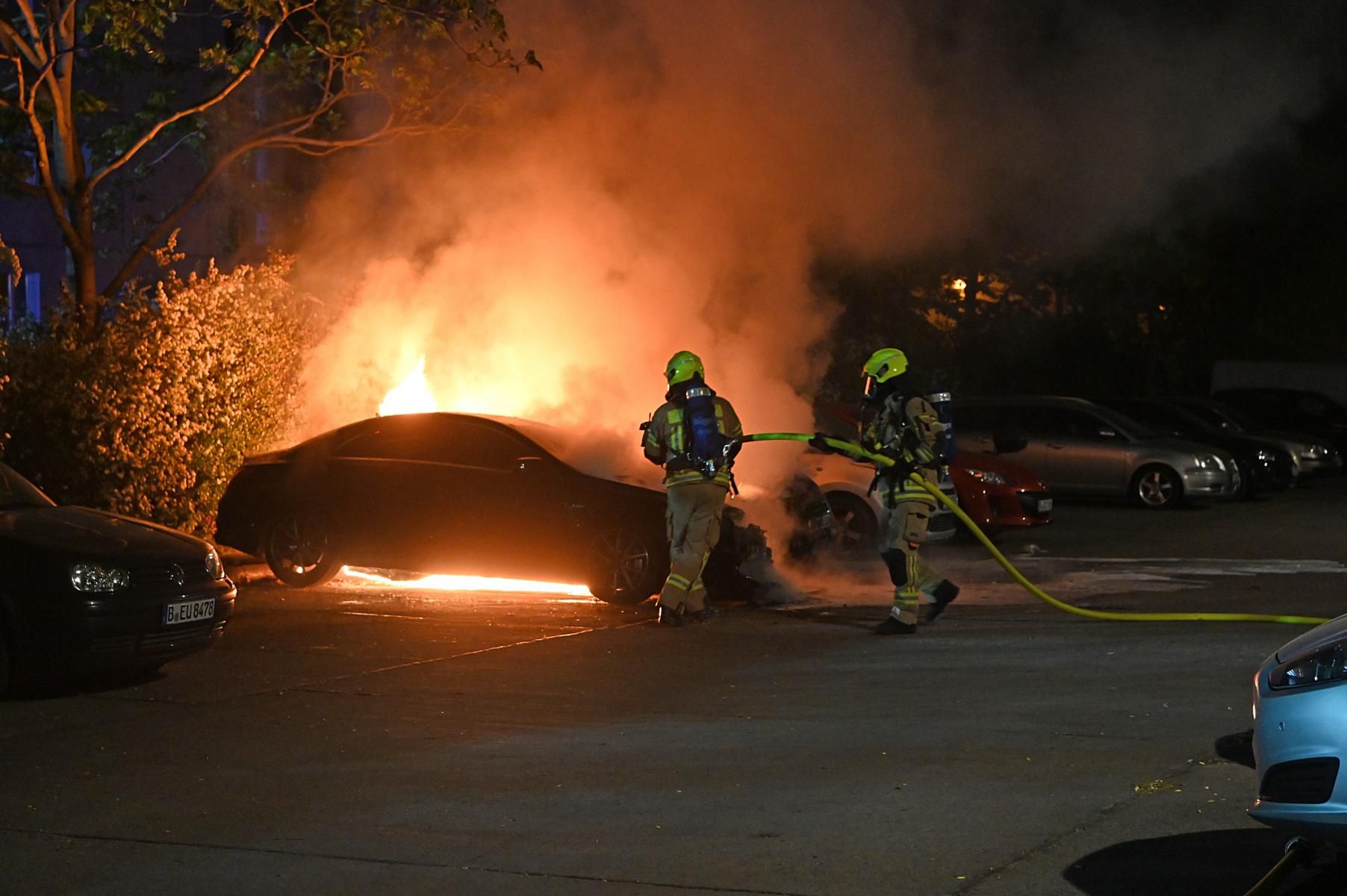VIDEO: In Berlin: Ruhiger 1. Mai – aber in der Nacht brannten wieder Autos