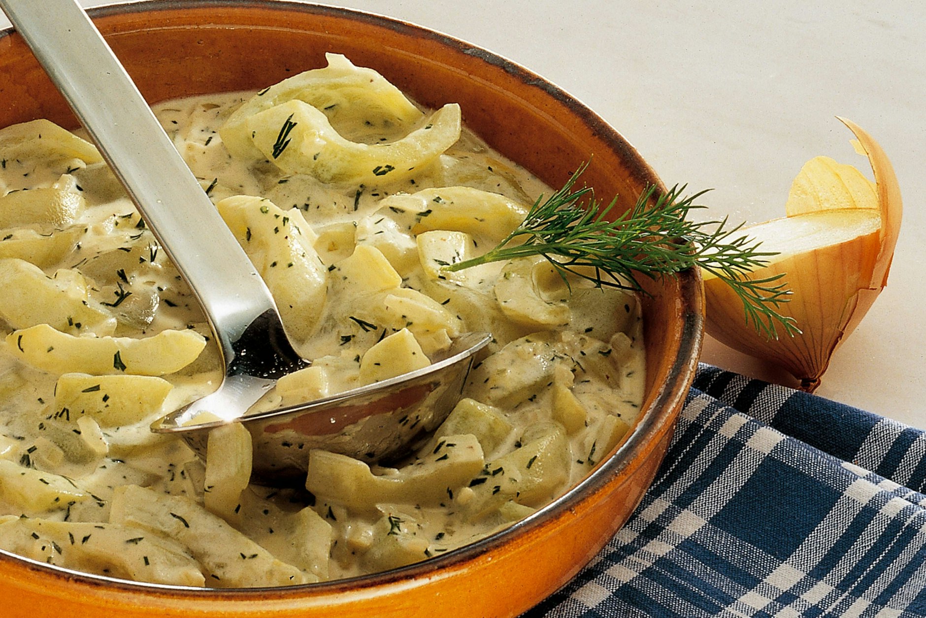 Das Rezept für Schmorgurken ist ein echter DDR-Klassiker.