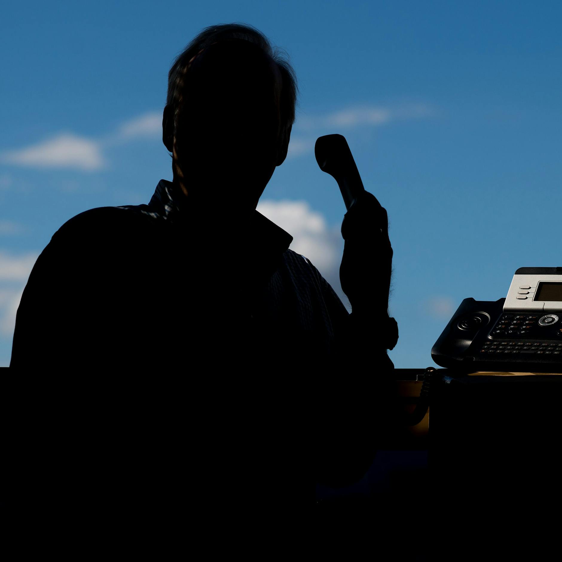 Telefonbetrüger-Bande aufgeflogen – 20 Festnahmen