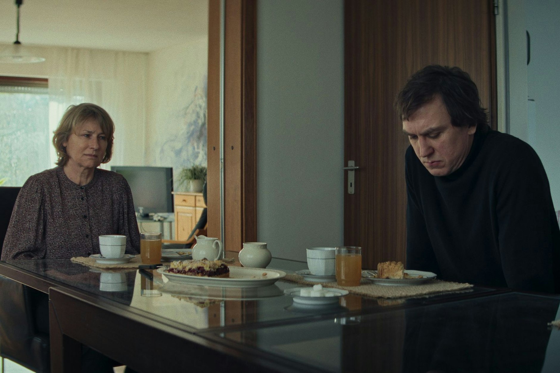 Corinna Harfouch und&nbsp; Lars Eidinger im Film „Sterben“.&nbsp; &nbsp;&nbsp;