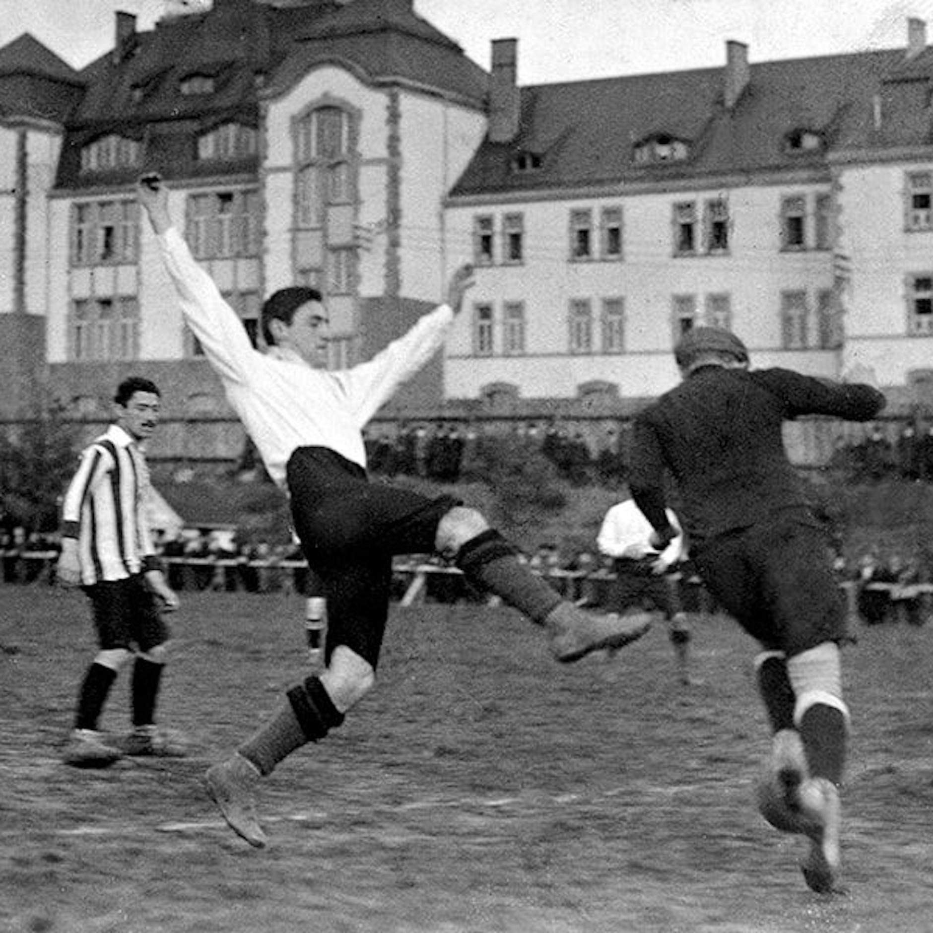 Image - Fußball-EM 2024: Ein Blick in die Geschichte zeigt, wie politisch der Sport ist