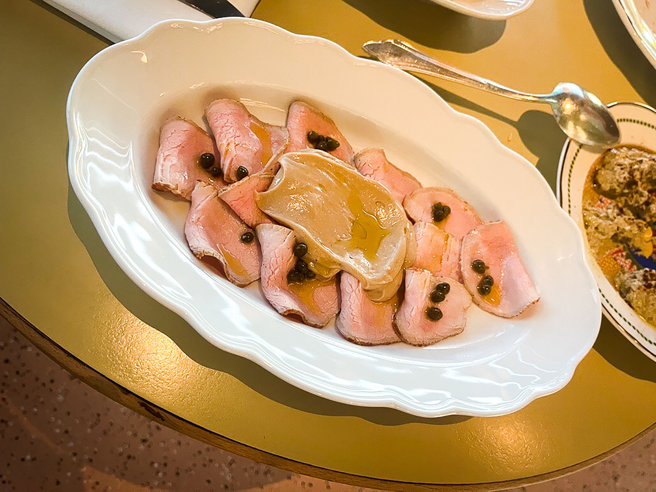 Italienisch, israelisch, kosmopolitisch: Das Restaurant Mina küsst Berlins verschlafene Gastroszene wach