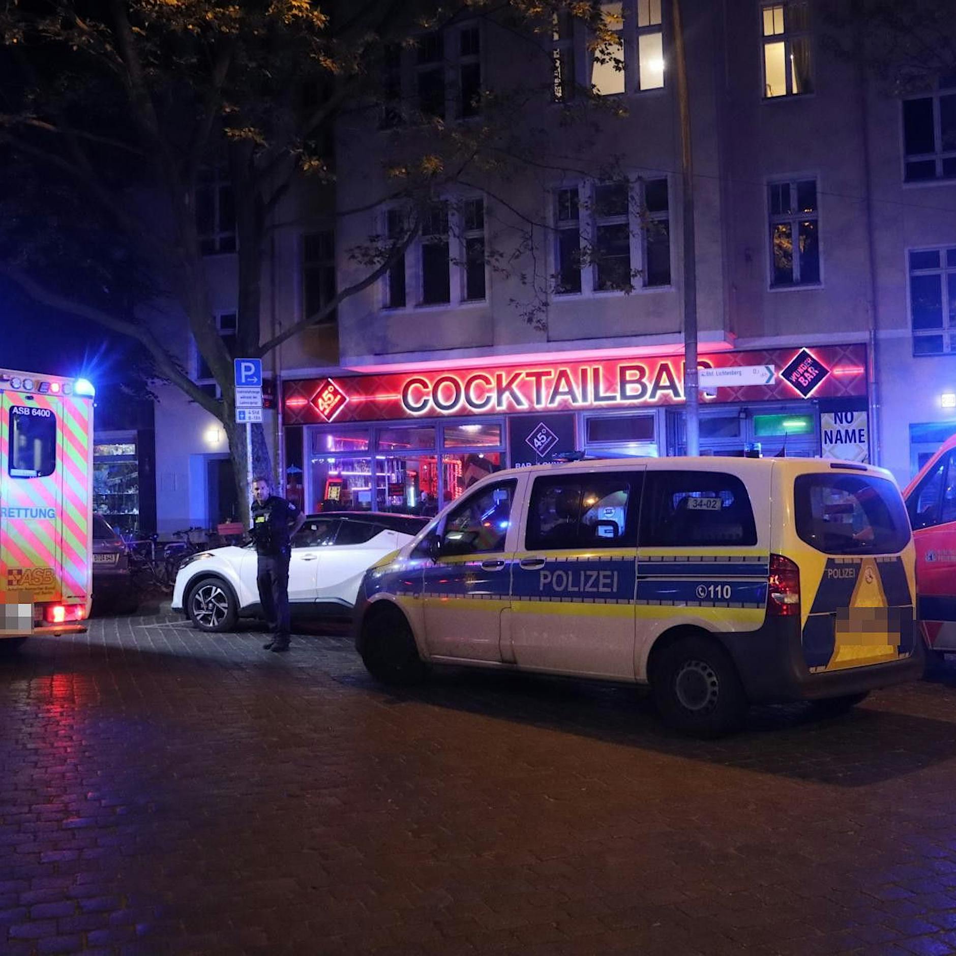 Lichtenberg: Mann niedergestochen – Polizei sucht mit Hubschrauber nach Täter