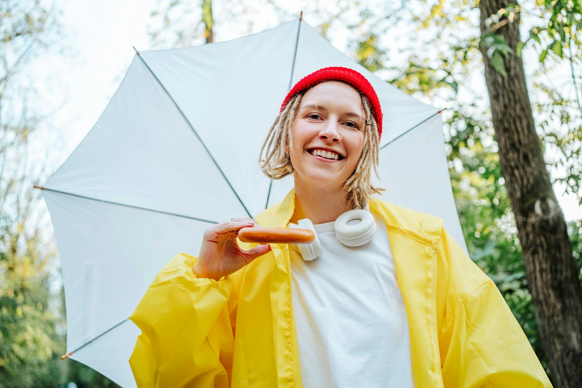 Zeit für einen Freudentanz im Regen? Werfen Sie einen Blick ins Horoskop und finden Sie es heraus.