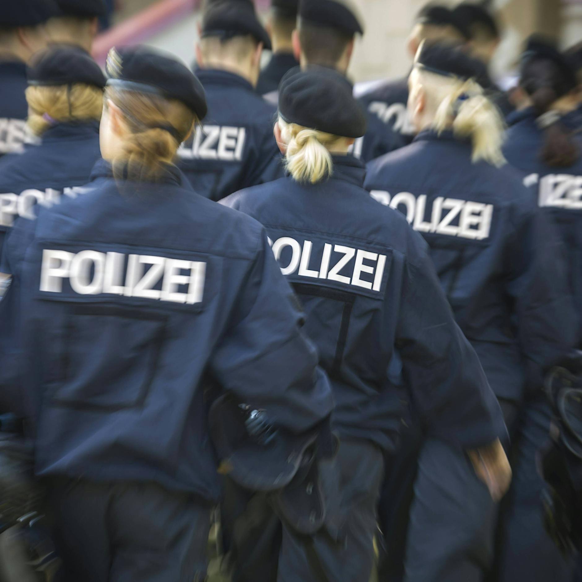 Razzia in Berlin: Polizeischüler sollen betrogen haben – Akademie und Wohnungen durchsucht
