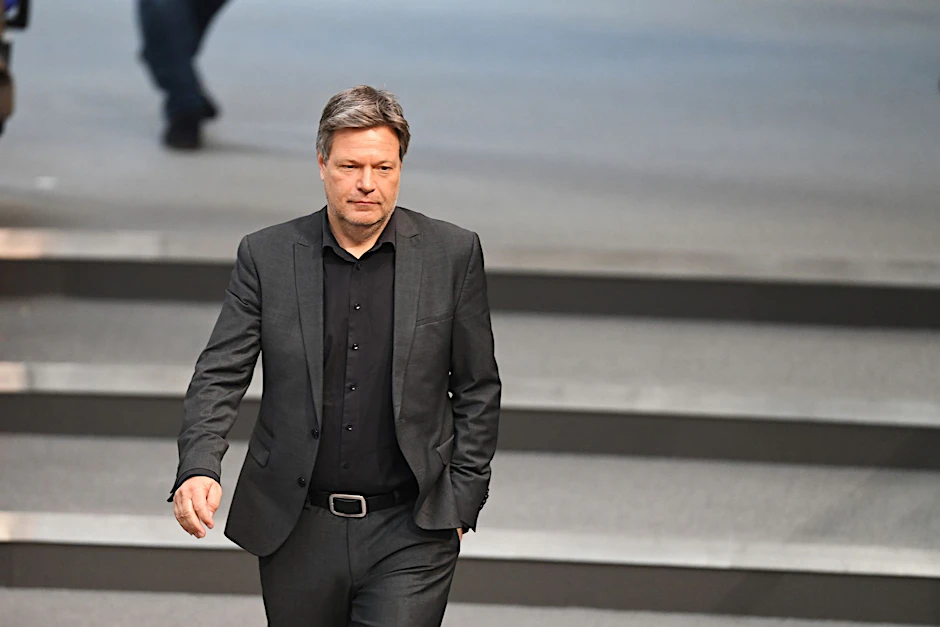 Wirtschaftsminister Habeck: Die Kritik am AKW-Aus reißt nicht ab.