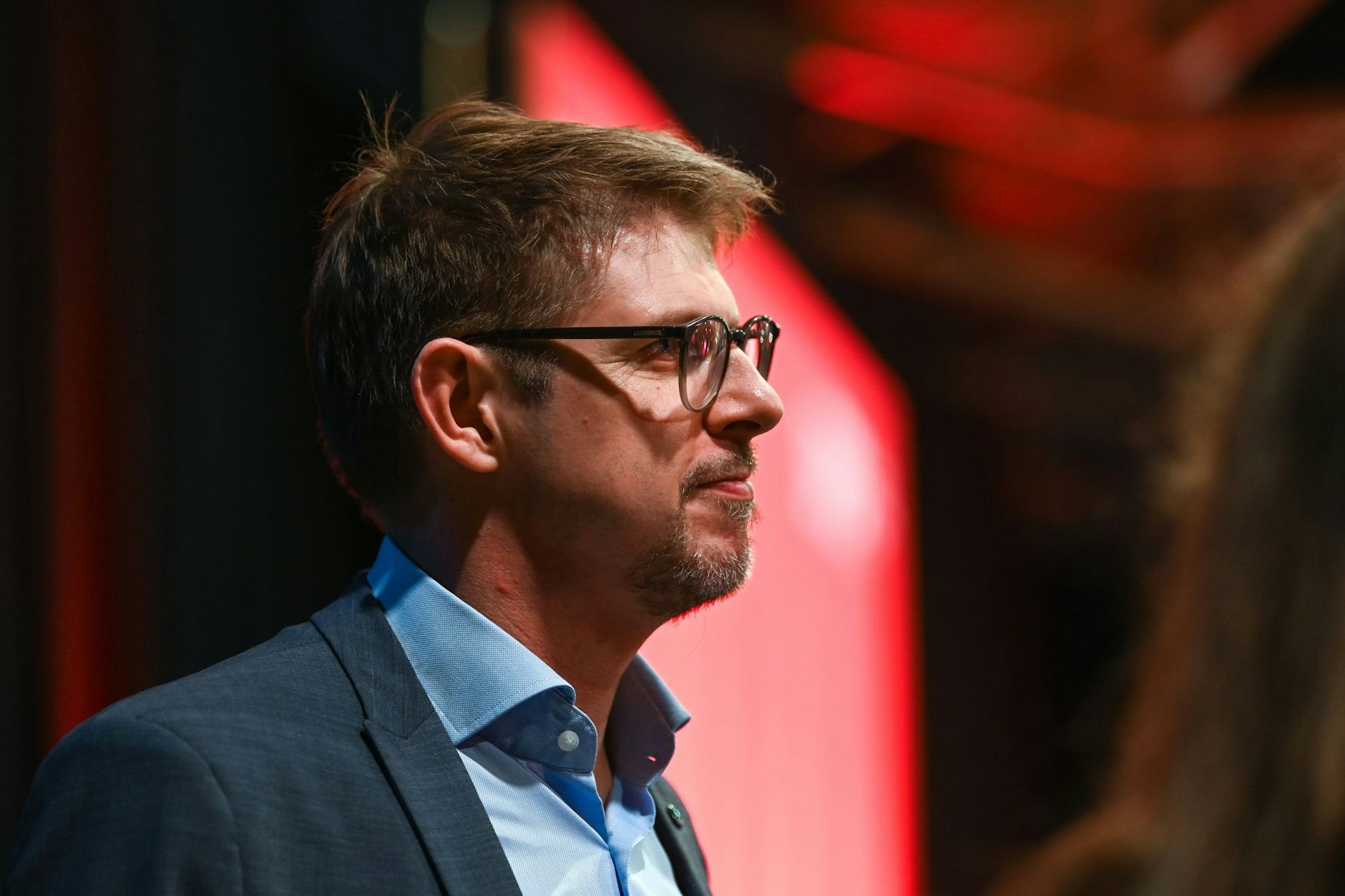 Der SPD-Europaabgeordnete Matthias Ecke ist von vier Unbekannten angegriffen und schwer verletzt worden.&nbsp;