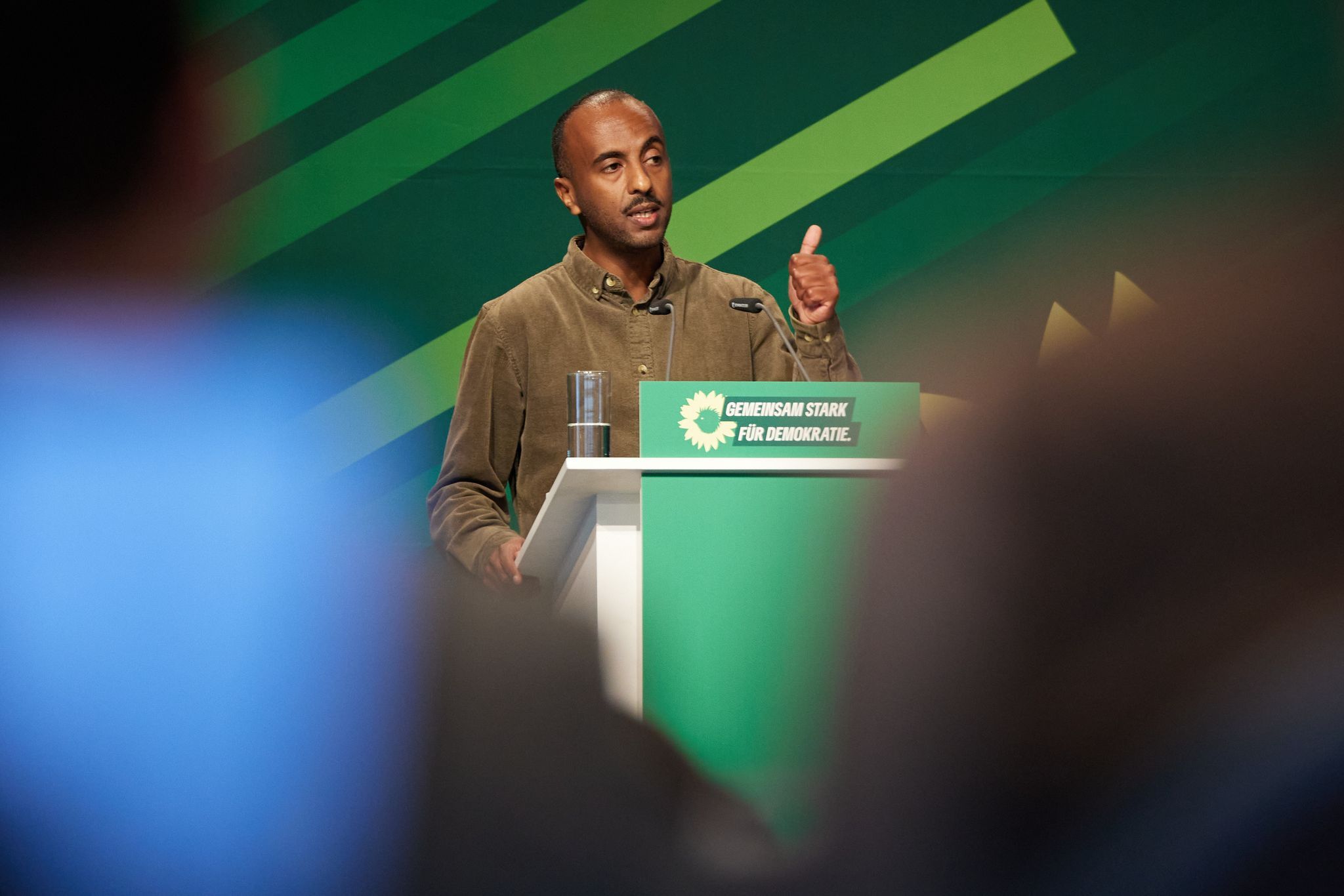 Parteitag der Grünen Berlin: Philmon Ghirmai teilt gegen Senat aus