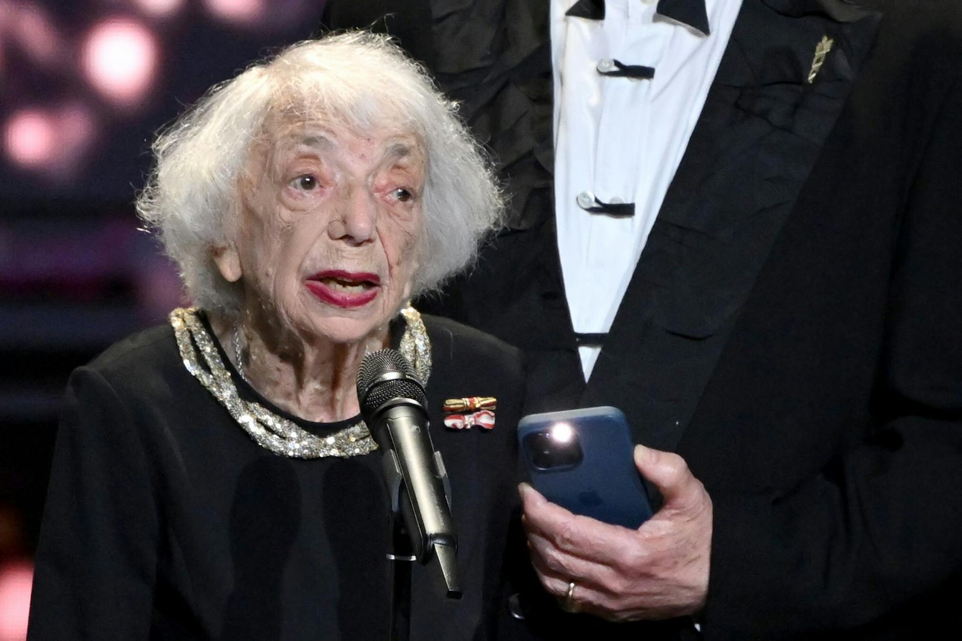 Die Holocaust-Überlebende Margot Friedländer hat sich mit einem dringlichen Appell an die Filmschaffenden gewandt.