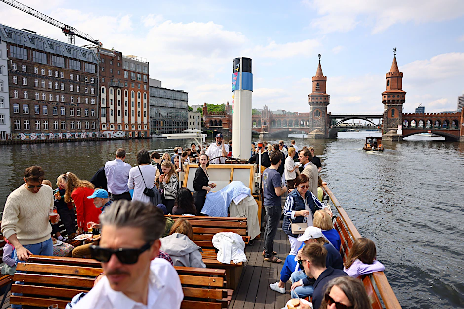 Unterwegs auf der „Kaiser Friedrich“, Berlins ältestem Dampfer.