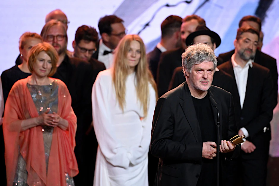 Das Drama «Sterben» von Matthias Glasner (vorne) ist mit der Goldenen Lola ausgezeichnet worden.  
