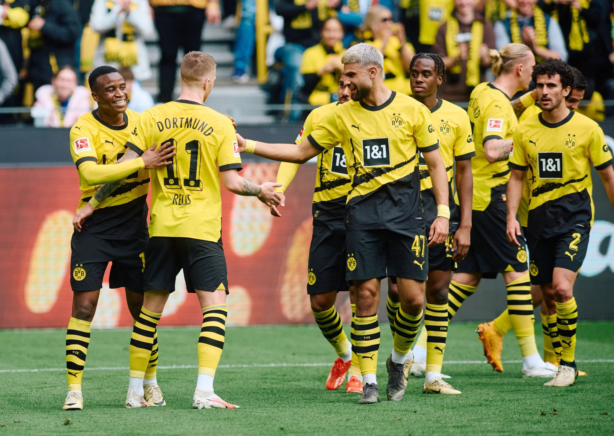 Der BVB setzte sich auch mit einer runderneuerten Startformation deutlich gegen Augsburg durch.  
