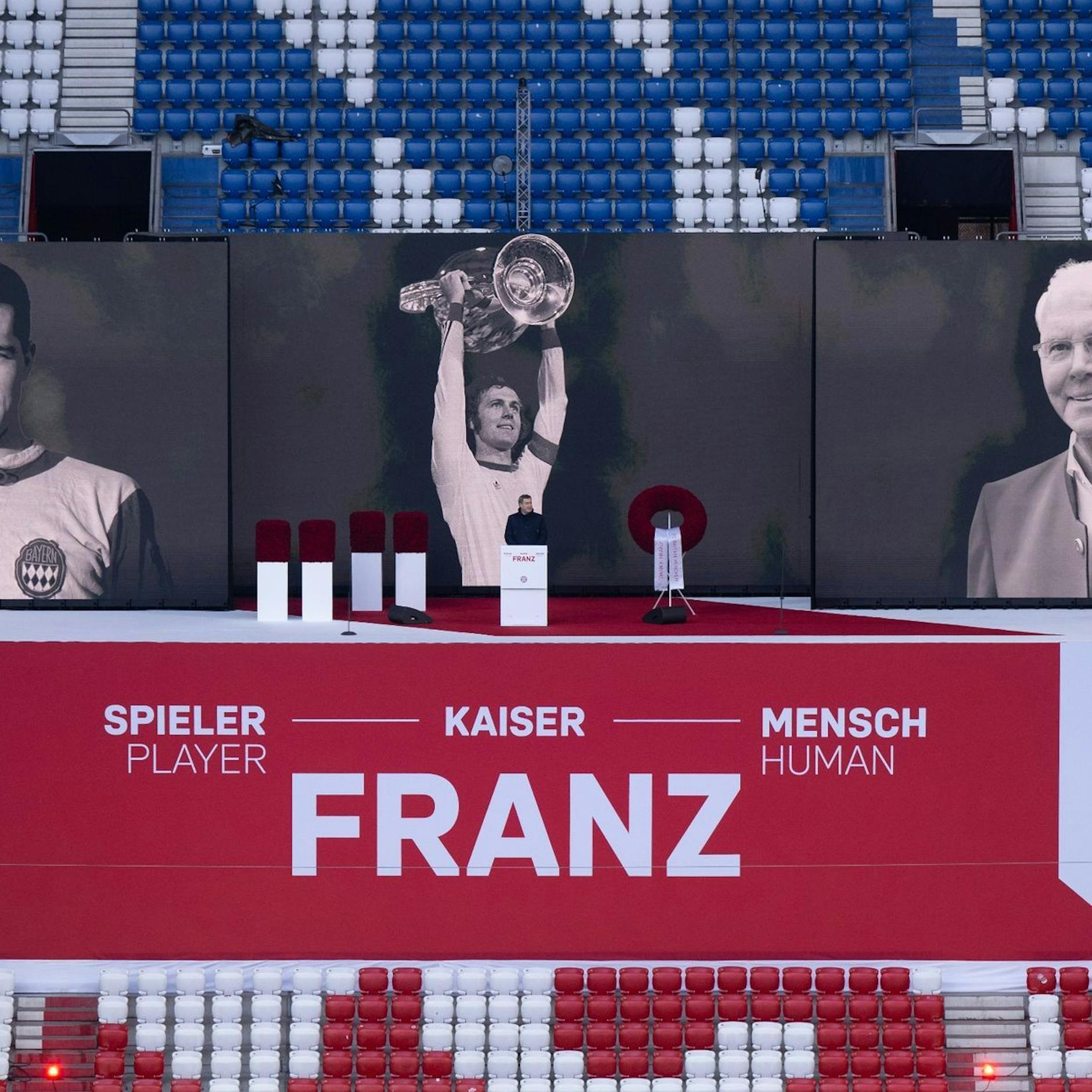 Image - FC Bayern spendet 500.000 Euro an Franz-Beckenbauer-Stiftung