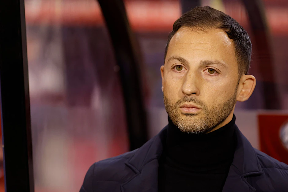 ARCHIV - Der belgische Nationaltrainer Domenico Tedesco freut sich auf das Turnier in Deutschland.  