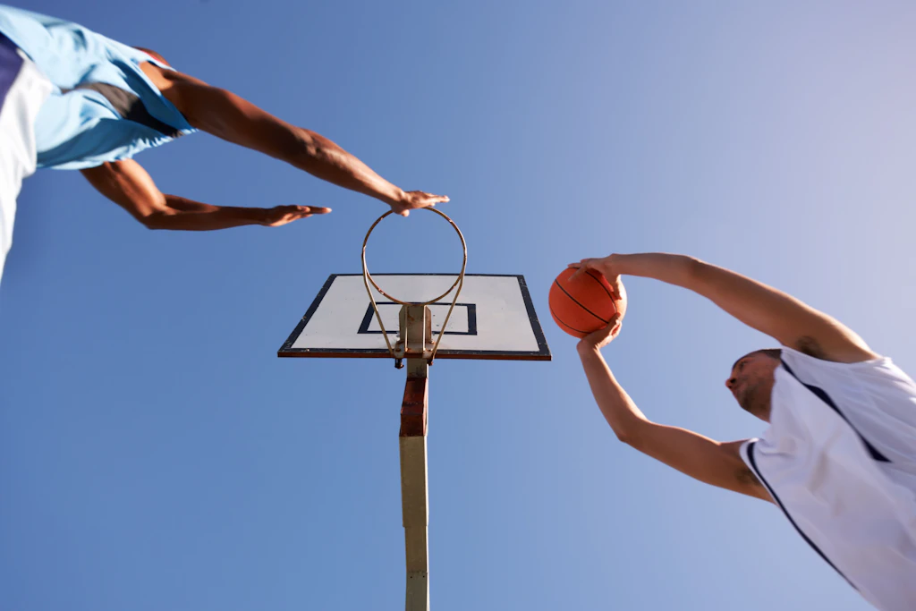 Basketballplatz in der Nähe: 5 Orte, um ein paar Körbe zu werfen