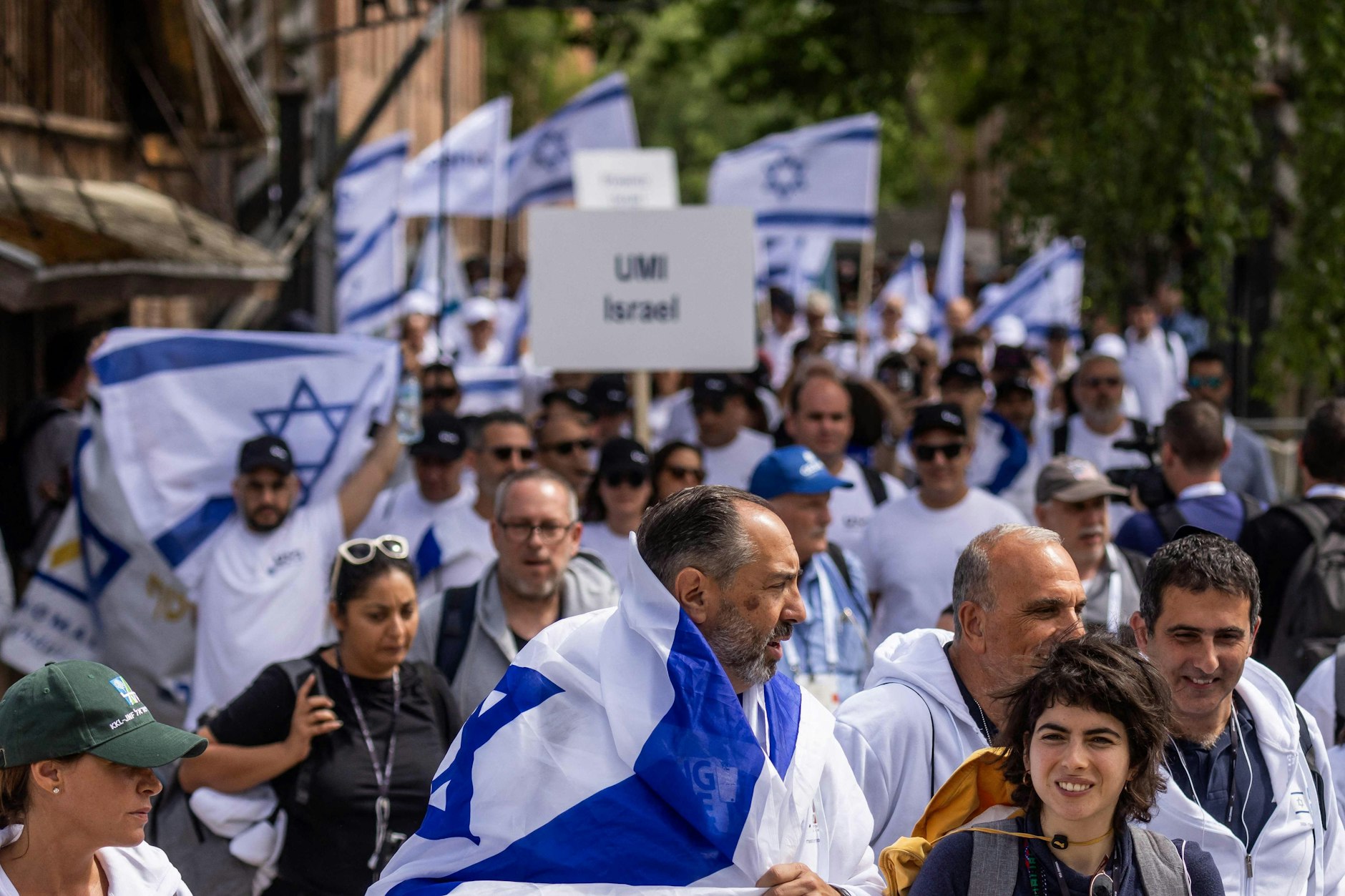 An der Gedenkveranstaltung nahmen auch Menschen teil, die das Massaker am 7. Oktober mit rund 1200 Toten in Israel erlebt hatten.