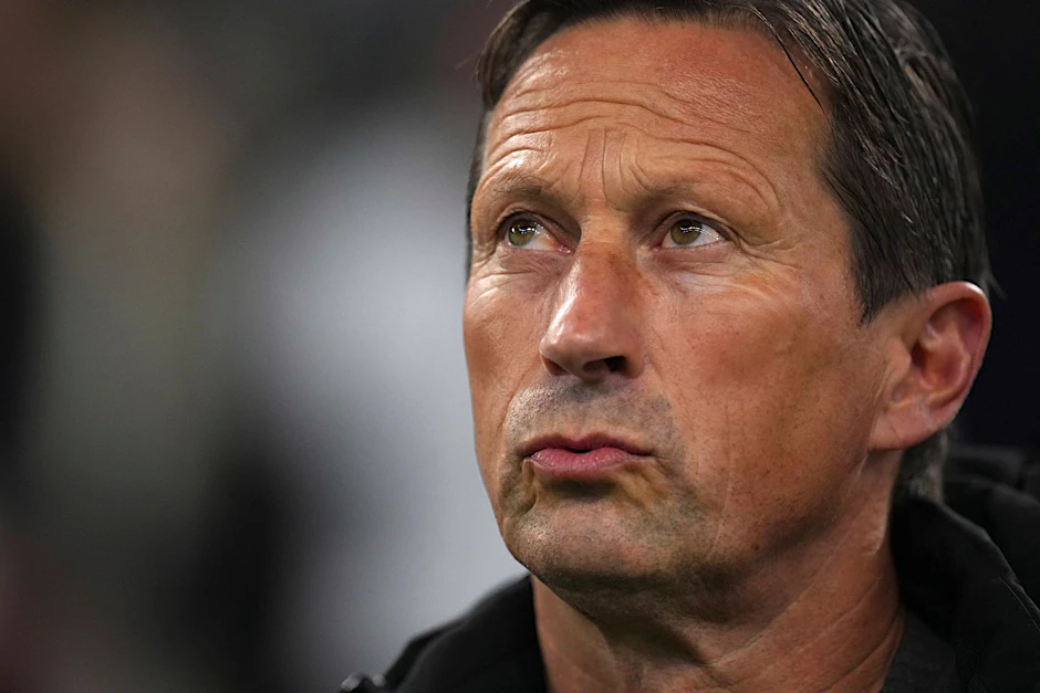 ARCHIV - Trainer Roger Schmidt will bei Benfica bleiben und nicht zum FC Bayern gehen.  